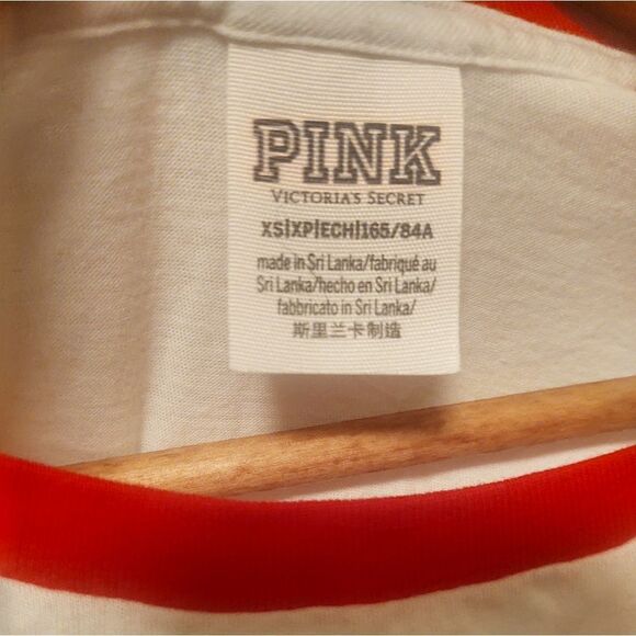 PINK Victoria’s Secret Red Raglan Sleeve Bows Gift Holiday Christmas T-Shirt XS - Picture 4 of 4